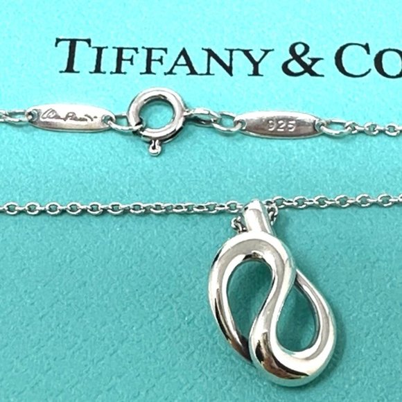 Authentic Tiffany & Co Elsa Peretti Snake Wave Pendant Necklace. - Picture 4 of 10
